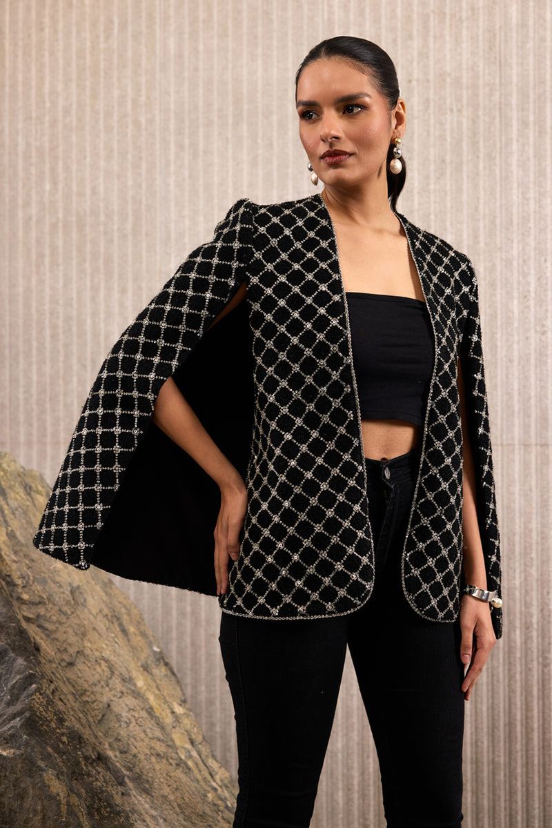 The Luminescent Lattice Cape