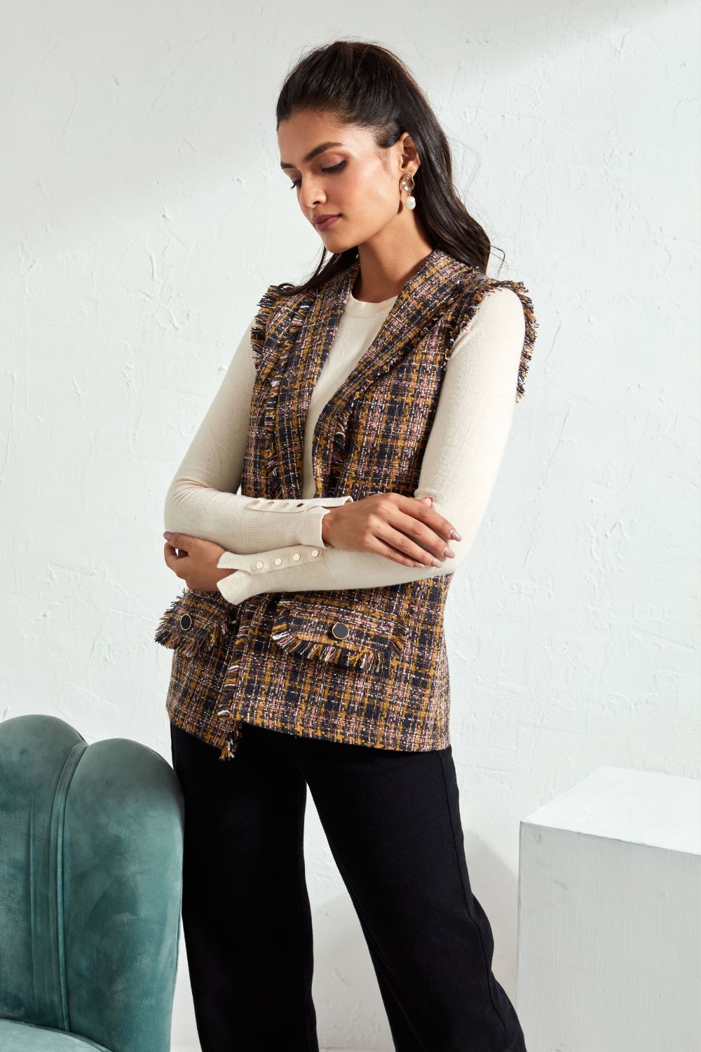 Aishen Sleeveless Jacket