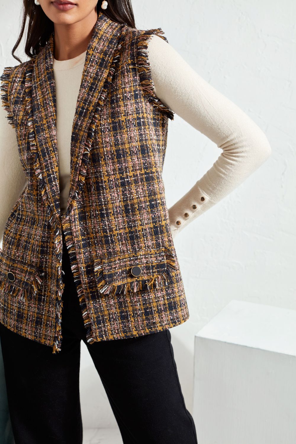 Aishen Sleeveless Jacket